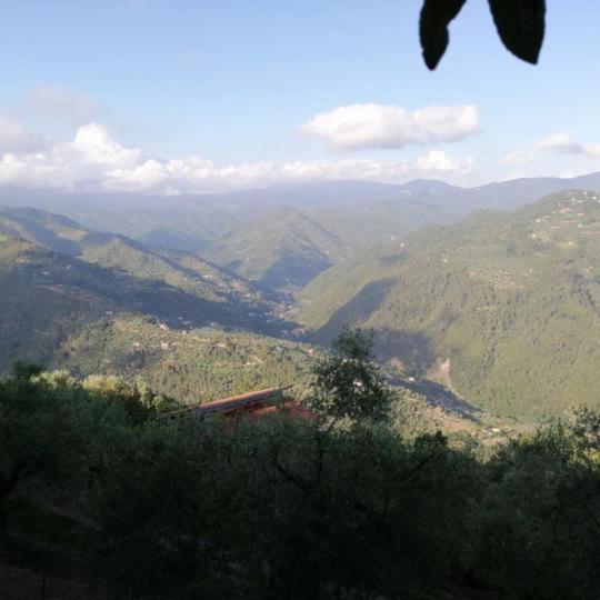 Appartamento Incantevole La Grotta Apricale Exterior foto
